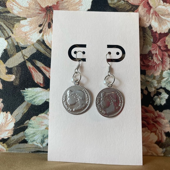 🇫🇷🪙 French Coin Earrings - Picture 5 of 7